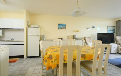 Accommodation:&nbsp;Astrid 703 with Parking 600.4