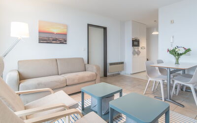 Accommodation:&nbsp;Seaview 2 610.4