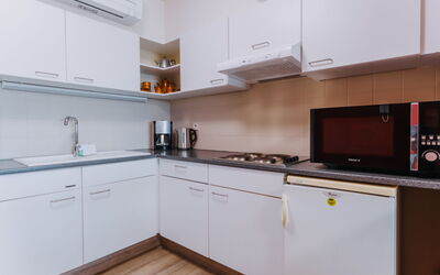 Accommodation:&nbsp;Astrid with Parking & Seaview 610.8