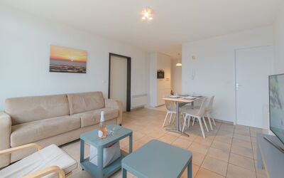 Accommodation:&nbsp;Seaview 2 610.4