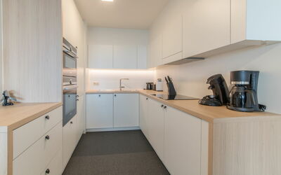 Accommodation:&nbsp;Seaview 1 with Parking 610.6
