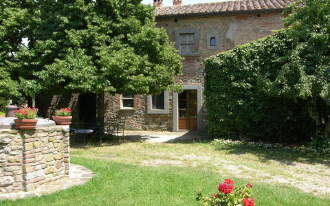 Case Sant'anna 14: Property, Building, House, Cottage, Grass, Garden, Estate, Yard, Real Estate, Farmhouse
