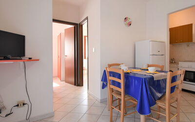 Accommodation:&nbsp;Casa Daniela 500.3