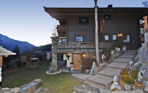 Wieser: Property, House, Building, Home, Real Estate, Architecture, Mountain, Cottage, Tree, Rural Area