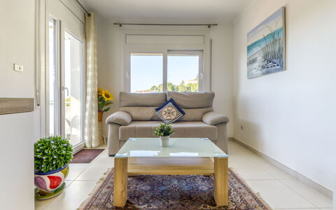 El Santiago Ii: Plant, Table, Couch, Furniture, Property, Picture Frame, Window, Houseplant, Interior Design, Rectangle