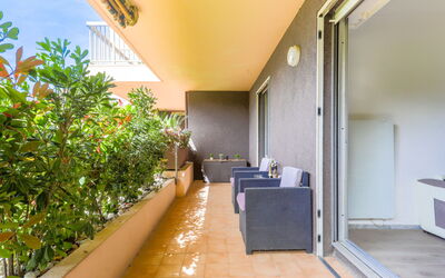 Accommodation:&nbsp;Les Balcons D'Eze 100.3