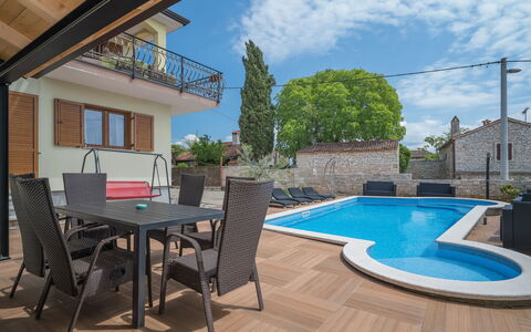 Poreč Tar 103: Property, Real Estate, Building, House, Swimming Pool, Home, Backyard, Residential Area, Patio, Furniture