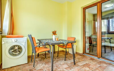 Accommodation:&nbsp;Ulika 103.3