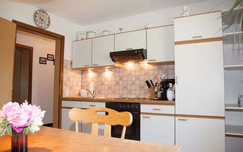 Huber: Room, Furniture, Interior Design, Property, Building, Ceiling, House, Floor, Kitchen, Table