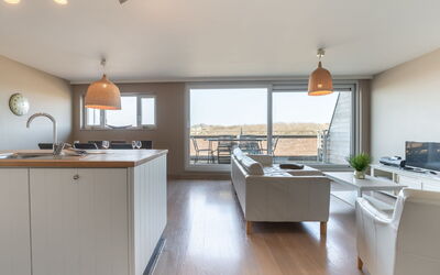 Accommodation:&nbsp;Albatros with Parking 500.3