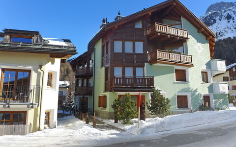Chesa Vadret Surlej: Property, Building, House, Snow, Town, Real Estate, Winter, Neighbourhood, Home, Residential Area