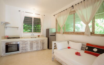 Accommodation:&nbsp;House 14
