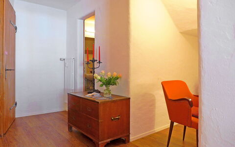 Chesa Rossa: Room, Floor, Furniture, Property, Interior Design, Hardwood, Building, Wall, House, Flooring