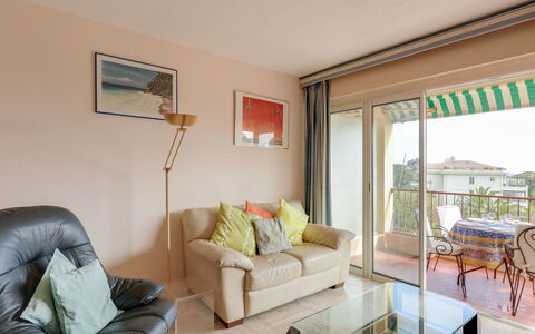 Boulouris Mimosa: Room, Property, Living Room, Furniture, Interior Design, Real Estate, Building, House, Yellow, Table