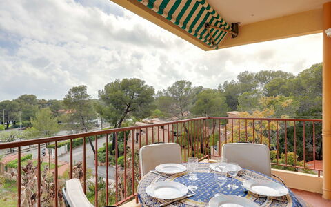 Boulouris Mimosa: Property, Real Estate, House, Room, Home, Building, Interior Design, Estate, Furniture, Tree