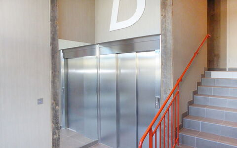 Les Allées du Port: Handrail, Room, Building, Architecture, Glass, Stairs, Real Estate, Floor, House, Interior Design