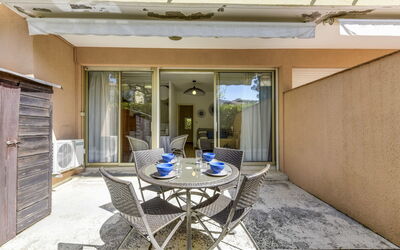 Accommodation:&nbsp;Antares 264.2