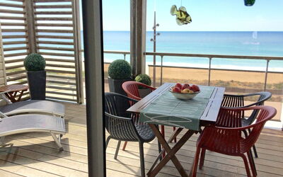Mimizan 195: Water, Sky, Furniture, Property, Plant, Table, Azure, Chair, Shade, Building