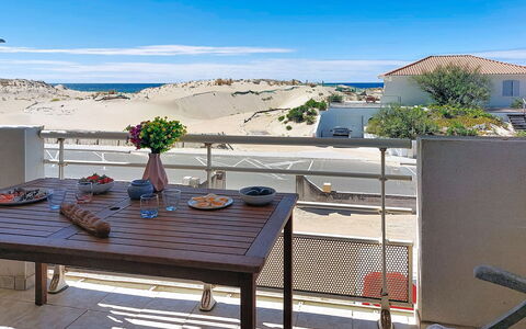 Patguyflor: Furniture, Outdoor Furniture, Chair, Shade, Outdoor Table, Balcony, Eco Hotel, Patio, Umbrella, Houseplant