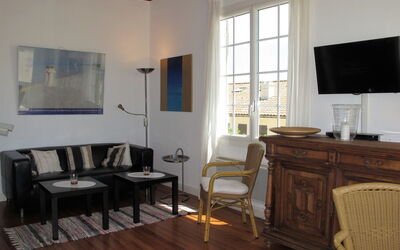 Accommodation:&nbsp;Capama 314.1
