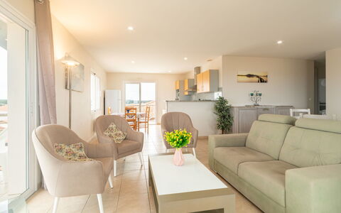 Accommodation:&nbsp;Côte Sud 319.4