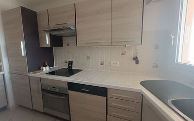 Accommodation:&nbsp;Royal Marine 504.5