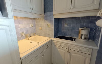 Accommodation:&nbsp;Royal Marine 504.7