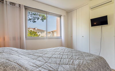 Accommodation:&nbsp;Le Zodiaque Ii 220.3