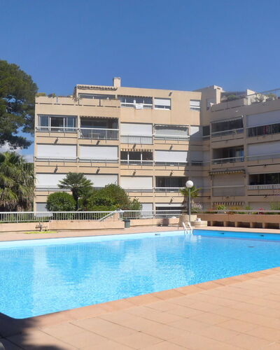 Hyères 220: Water, Building, Property, Daytime, Sky, Swimming Pool, Plant, Azure, Tree, Window