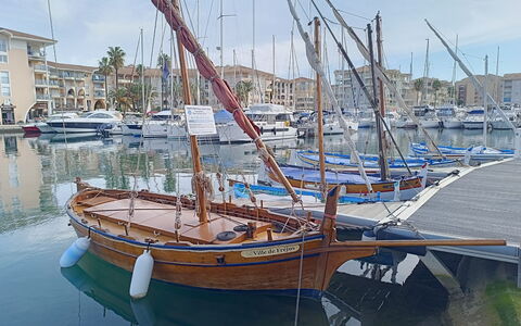 Fréjus 101: Boat, Watercraft, Sailboat, Mast, Boats And Boating--Equipment And Supplies, Naval Architecture, Ship, Sea, Sailing, Marina