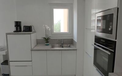 Accommodation:&nbsp;Le Méditerranée 101.2