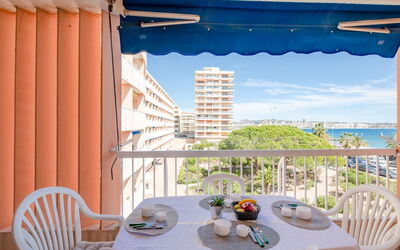 Accommodation:&nbsp;Le Méditerranée 101.1
