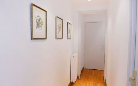 Orpia: Property, Room, Building, Floor, House, Interior Design, Hardwood, Tourist Attraction, Art