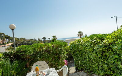 Accommodation:&nbsp;Le Front de Mer 155.4