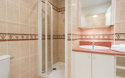 Accommodation:&nbsp;Les Trois Iles 102.5