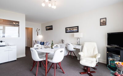 Accommodation:&nbsp;Les Trois Iles 102.9
