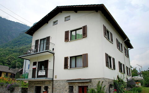 Gemma: House, Property, Building, Architecture, Home, Real Estate, Hill Station, Facade, Rural Area, Mountain