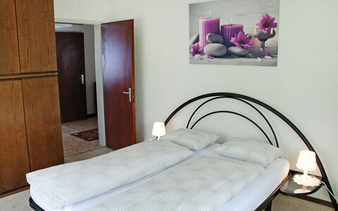 Gemma: Bedroom, Bed, Furniture, Room, Mattress, Bed Sheet, Bed Frame, Property, Bedding, Interior Design