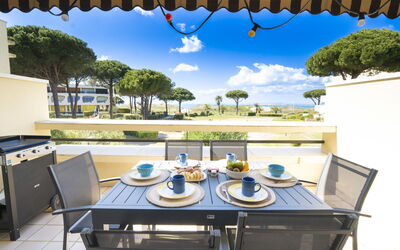 Accommodation:&nbsp;Le Serpent de Mer 115.8
