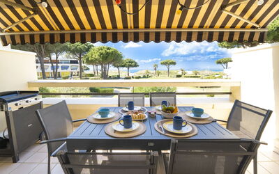 Accommodation:&nbsp;Le Serpent de Mer 115.8