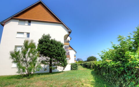 Plein Sud: Sky, Plant, Building, Window, Land Lot, Natural Landscape, Tree, Grass, Cottage, Landscape
