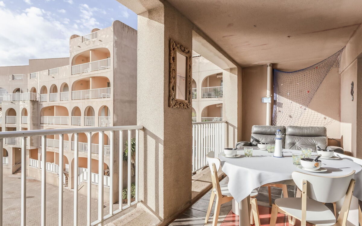 Accommodation:&nbsp;Port de la Gavine 200.28