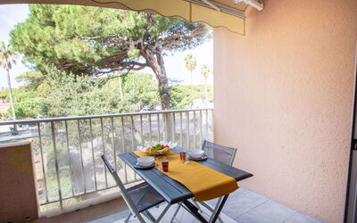 Accommodation:&nbsp;Port de la Gavine 200.24