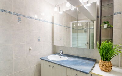 Accommodation:&nbsp;Port de la Gavine 200.24