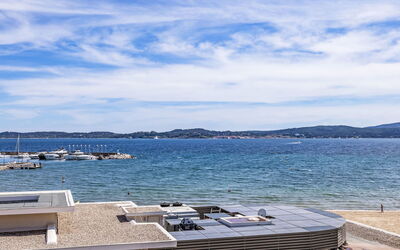 Accommodation:&nbsp;Les Dauphins 124.1