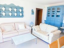 Accommodation:&nbsp;Garden Apartment