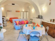 Accommodation:&nbsp;Orange Apt.- 008026-lt-0025