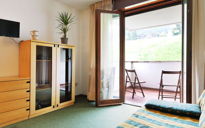 Accommodation:&nbsp;Enrosadira 710.5