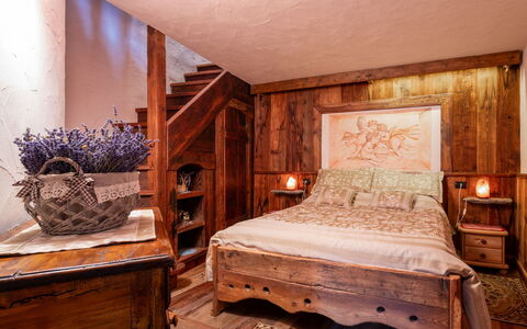 Accommodation:&nbsp;Baita Baulin 100.2