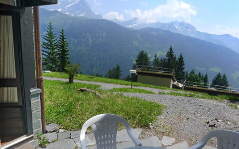 La Vire D'Aufalle 14 Inférieur: Mountainous Landforms, Mountain Range, Mountain, Alps, Hill Station, Wilderness, Highland, Grass, Tree, Ridge